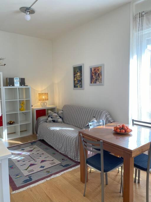Apartment 15, Con Posto Auto Genoa