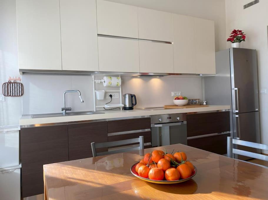 Apartment 15, Con Posto Auto Genoa