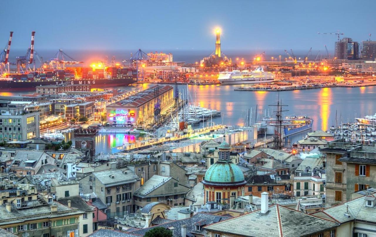15, Con Posto Auto * Genoa